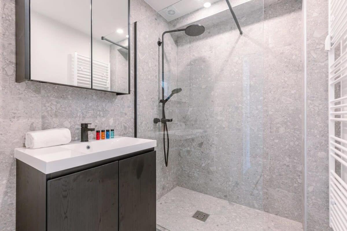 Huswell - Lovely Apartment With Lateral Sea View And Parking 奥斯滕德 外观 照片