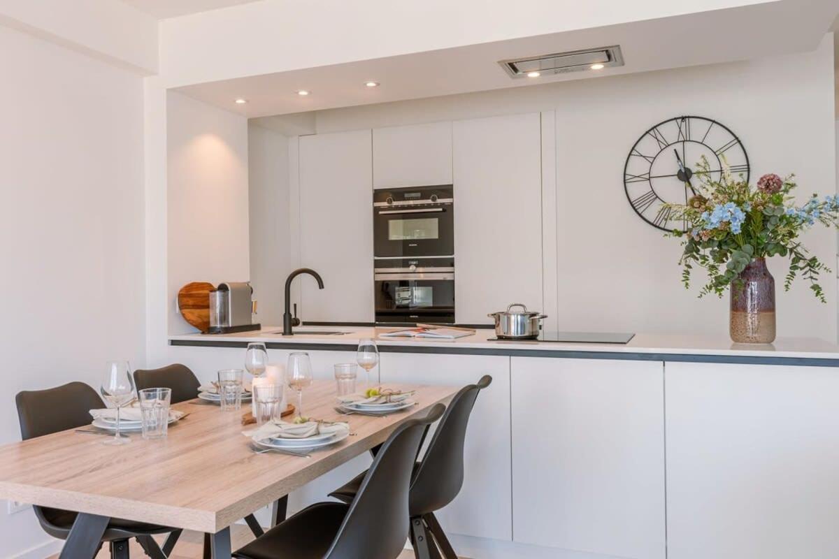 Huswell - Lovely Apartment With Lateral Sea View And Parking 奥斯滕德 外观 照片