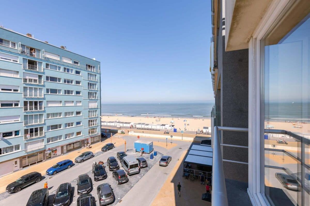 Huswell - Lovely Apartment With Lateral Sea View And Parking 奥斯滕德 外观 照片